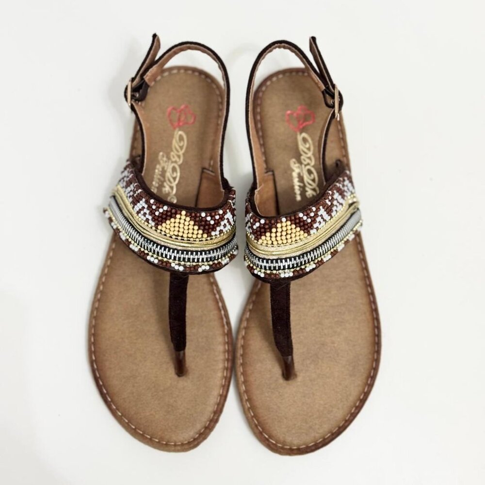 New D6DK Beaded T Strap Sandals, Size 6.5